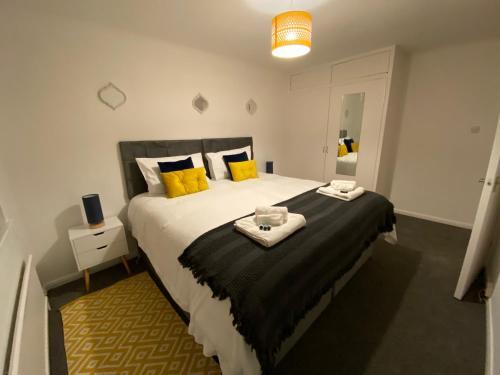 Marieâ€™s Serviced Apartment D, 1bed With Free Parking (nr Bedford Train Station), Bedford, 