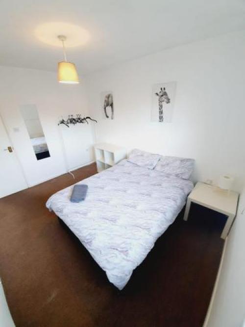 2 Bedroom Rayleigh Apartment, Rayleigh, 