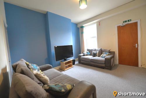 Shortmove-sleeps 10, Home From Home, Contractors, Wifi, Coventry, 