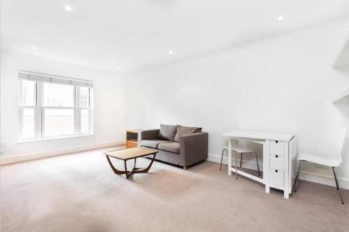 Modern Flat In A Vibrant Part Of Central London, Farringdon, 