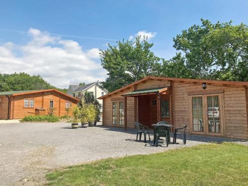 Dryslwyn Cabin, Pencoed, 