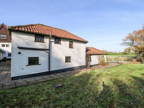 Waterloo Place Cottage, New Buckenham, 