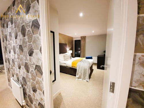 Fru Luxury Stays Serviced Accommodation *world Explorer* - Manchester 2 Bedroom Apartment, Sleep, Ancoats, 