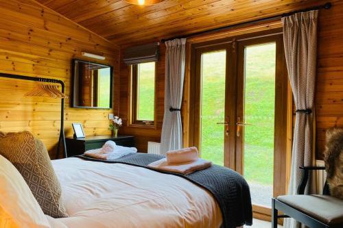 Luxury Farm Cabin In The Heart Of Wales, Vale Of Glamorgan, 