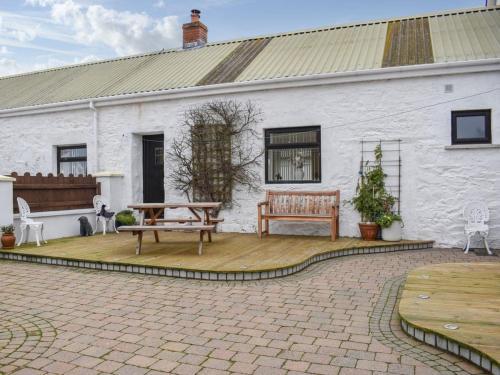 Captivating 1-bed Cottage In Bangor, Donaghadee, 