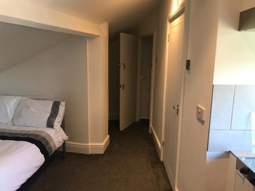 Self Contained Studio, Derby, 