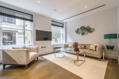 2 Bedroom Palatial Apartment On Chancery Lane, Fleet Street, 