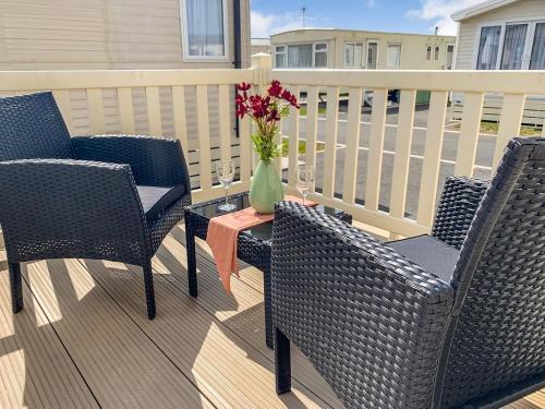 Mistral 3-bed Holiday Home In Rhyl, Rhyl, 