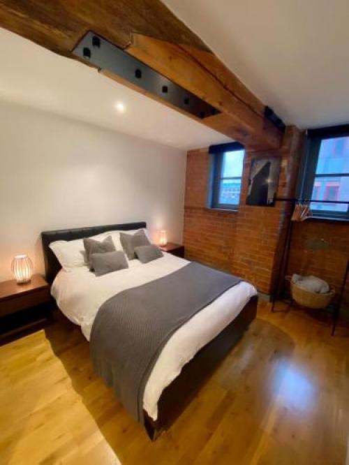 Stewart Docks Apartment, Gloucester, 