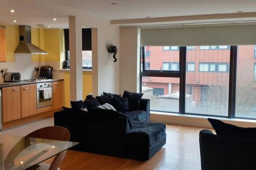 Spacious Apartment With Allocated Parking, Balsall Heath, 