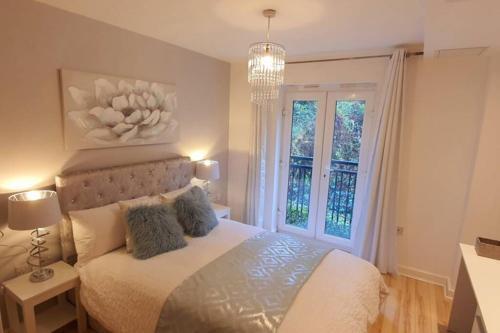 The Leopards Pad, Luxury 2 Bed 2 Bath Apartment, Hemel Hempstead, 