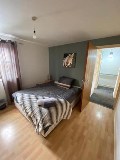 Cosy Pristine Serviced Apartment, Sheffield, 