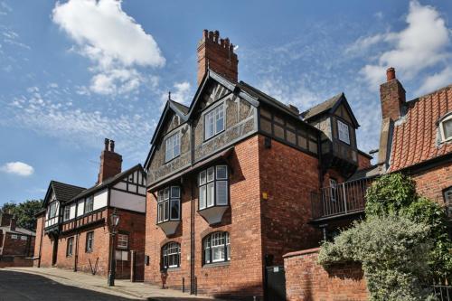 Superb Period Townhouse In Historic Uphill Lincoln, Lincoln, 