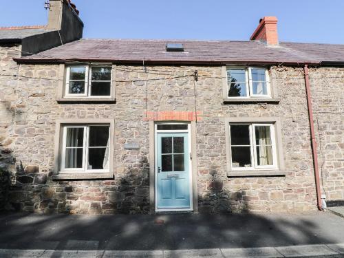 Oysterbank Cottage, Neyland, 