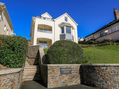 6 Chichester Court, Hope Cove, 