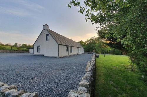 Idyllic Cottage In 3 Acres Of Private Grounds, Kilwinning, 