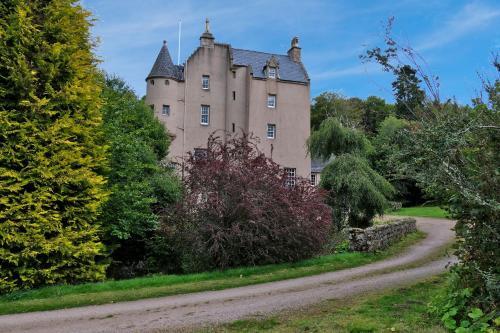 Historic Fairytale Lickleyhead Castle, Leslie, 