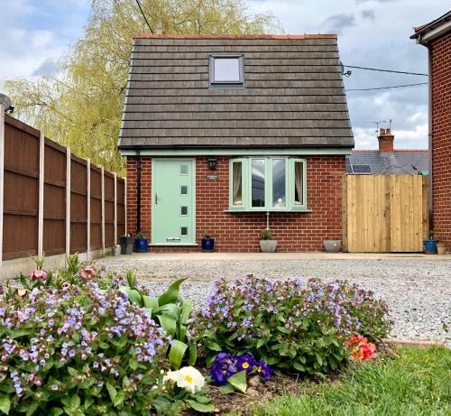 Meadow View - Hot Tub! An Escape To The Country., Wrexham, 