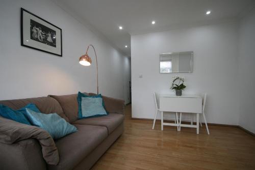 Molesey Serviced Accomodation, East Molesey, 