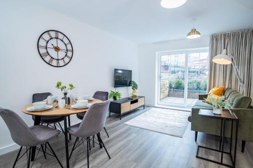 Marina House Boutique Apartments By Opulent, Birmingham, 