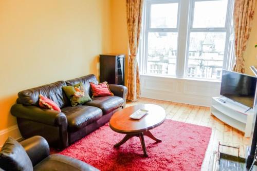 Newly Furnished 2 Bedroom Apartment On Leith Walk, Edinburgh, 