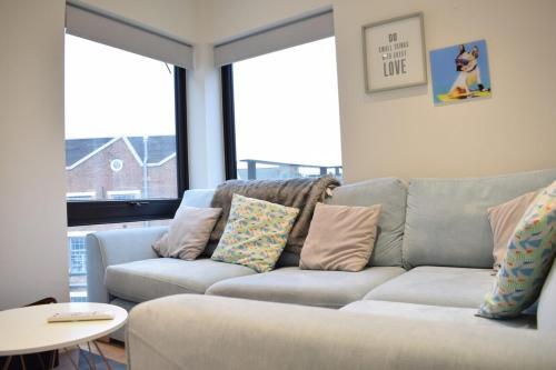 Bright 1 Bedroom Flat In North London With Balcony, Holloway, 