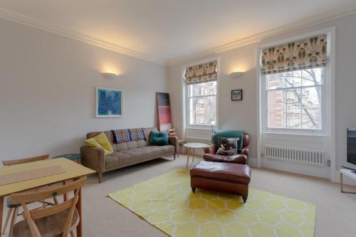 Vibrant 1 Bed Flat In Islington With Garden, Islington, 