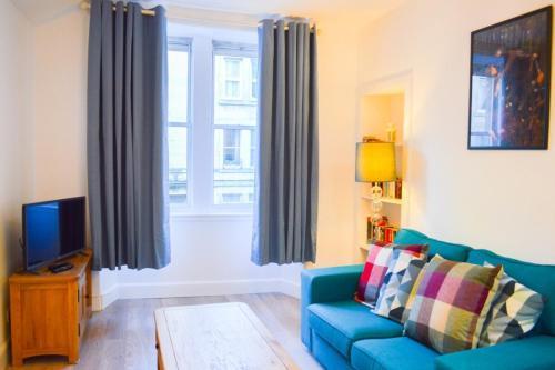 Bright & Cosy Home Near City Centre! Sleeps 4, Murrayfield, 