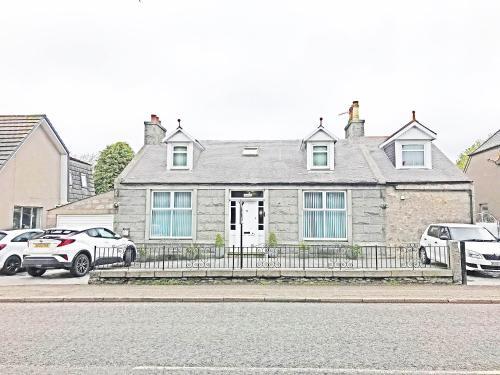 Broomlea Guest House, Dyce, 