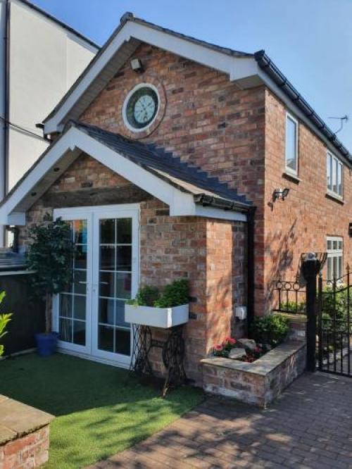 The Coach House Holiday Cottage, Southport, Southport, 