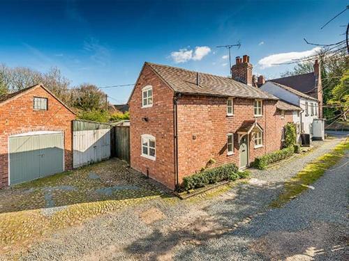 Borrowers Cottage, Dorrington, 