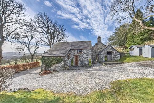 Beautiful 16th Century Ty Cerrig Cottage, Set In Stunning Grounds With Great Views, Corwen, 