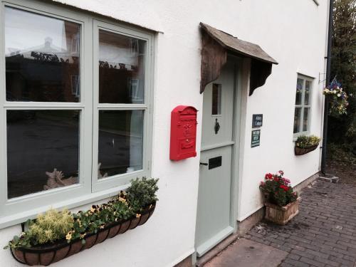 Abbey Cottage, Tewkesbury, 