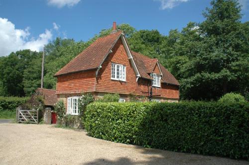 Parkhurst Cottage, Fernhurst, 