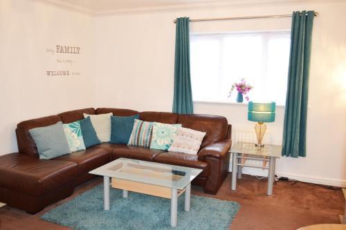 Coober Apartment - Home From Home, Sittingbourne, 