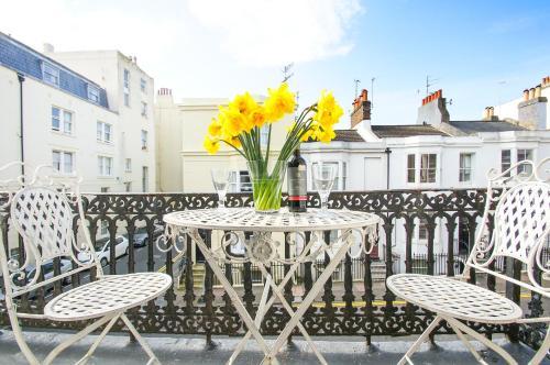 Sillwood Balcony Apartment, Brighton, 