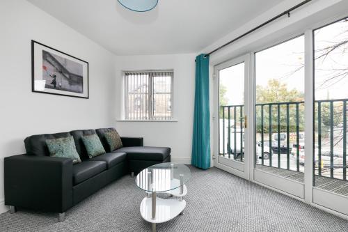 Bluestone Apartments - Richmond, Hayfield, 