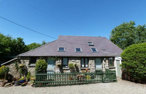 Stone Barn Cottage, Penbryn, 