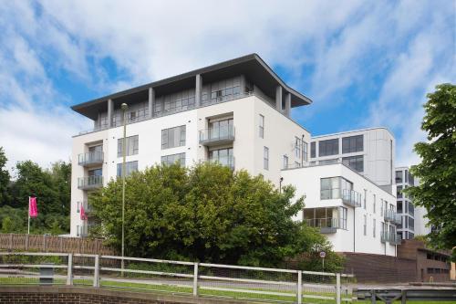 Western Gate, Executive Central Apartments, Basingstoke, 