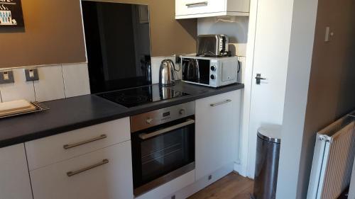 Dragon - Dumbarton Apartment 2 Bedroom Home, Clydebank, 