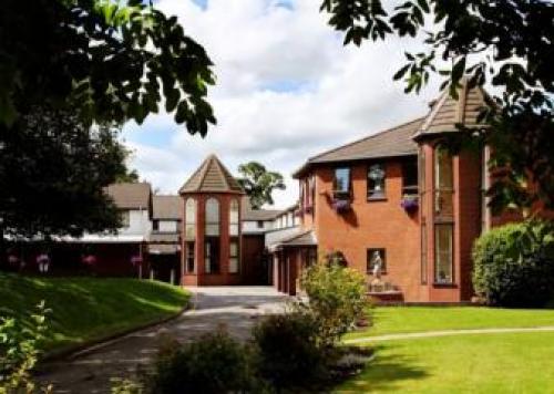 Beaufort Park Hotel, Mold, 