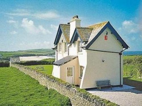 St Cadoc Cottage, Harlyn Bay, 