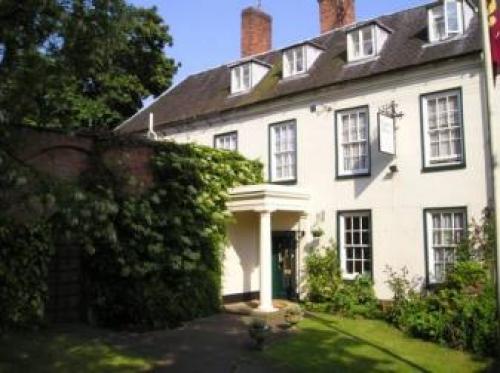 Chapel House, Atherstone, 