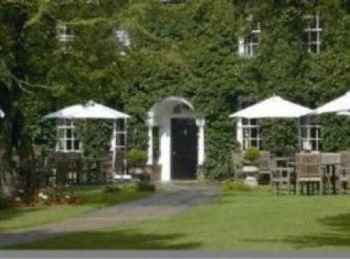 Bush Hotel Farnham, Farnham, 