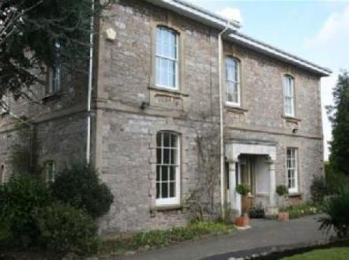 Hollybank Bed And Breakfast, Yatton, 