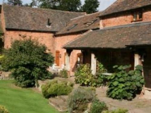 4-star Self-catering At Boningale Manor, Donington, 