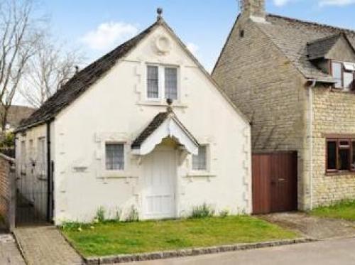 Gingerbread Cottage, Fairford, 