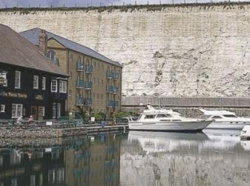 Mariners Quay, Brighton, 