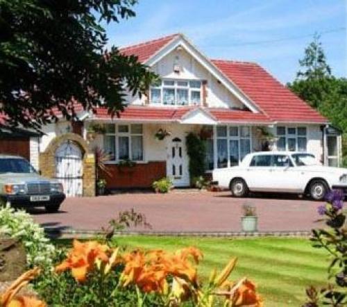 Waterside Bed And Breakfast, Hillingdon, 