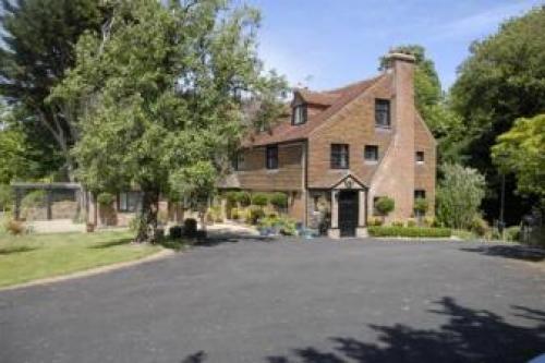 Cleavers Lyng 16th Century Country House, Herstmonceux, 